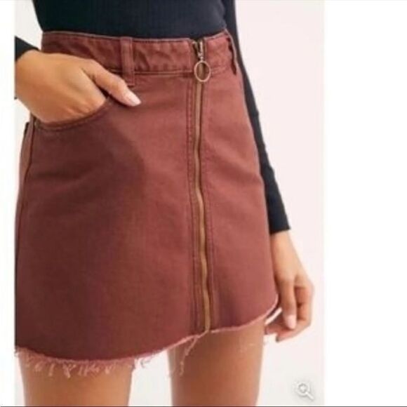 Free People We The Free Maroon Red Zip Up Denim Skirt Size 27 - Picture 1 of 8
